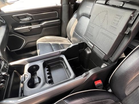 Used 2023 RAM 1500 Laramie image 32