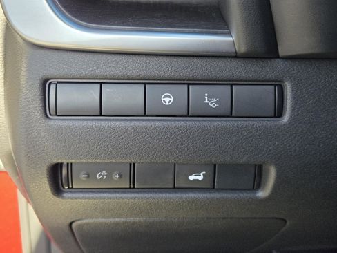 Used 2022 Nissan Rogue Platinum w/ Head-Up Display Package image 17