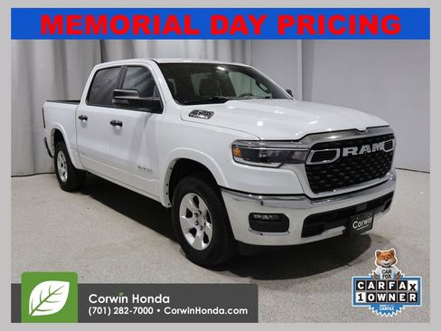 Used 2025 RAM 1500 Big Horn AWD/4WD image 1