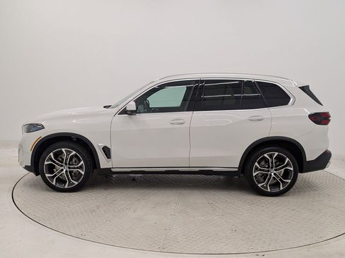 Used 2026 BMW X5 xDrive40i w/ Climate Comfort Package AWD/4WD image 2