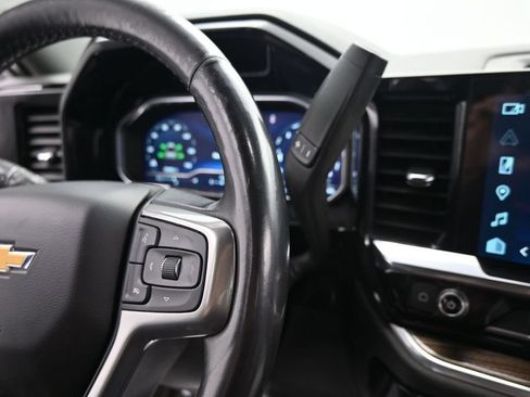 Used 2022 Chevrolet Silverado 1500 LT AWD/4WD image 22