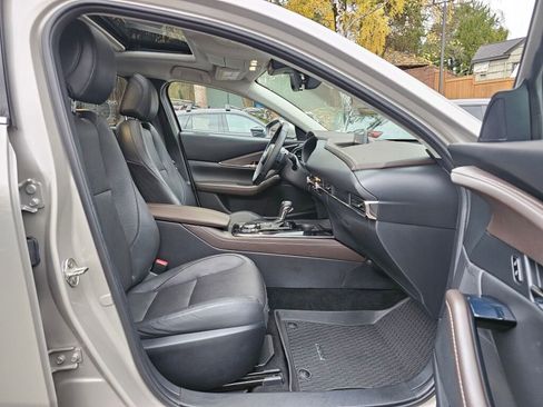 Certified 2022 MAZDA CX-30 AWD 2.5 S w/ Premium Package image 11