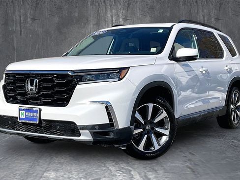 Used 2024 Honda Pilot Elite image 1