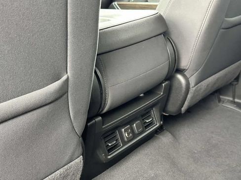 Used 2022 Chevrolet Silverado 1500 LT AWD/4WD image 18