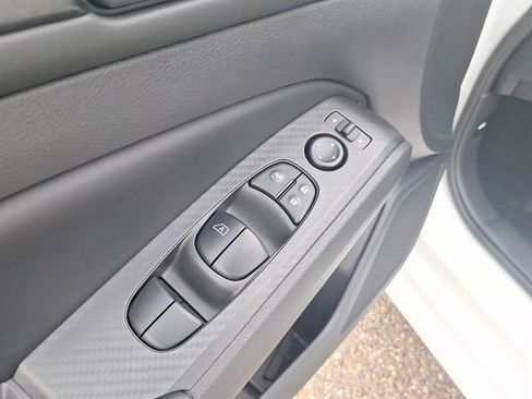 Certified 2024 Nissan Altima 2.5 S FWD image 14