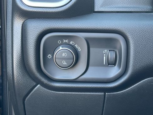 Used 2025 RAM 3500 Big Horn image 29