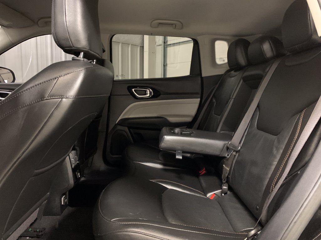 Used 2022 Jeep Compass Limited AWD/4WD image 20