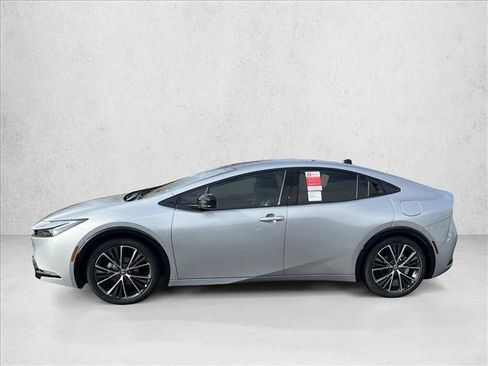 New 2026 Toyota Prius XLE FWD image 5