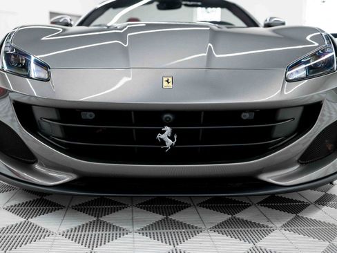 Used 2020 Ferrari Portofino RWD image 24