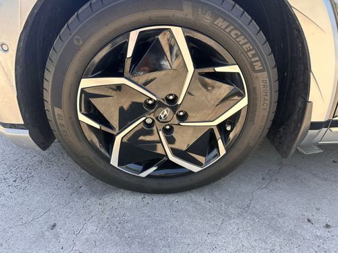 Used 2024 Hyundai Ioniq 5 Limited image 9