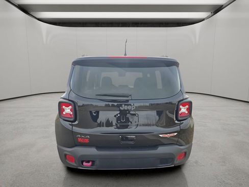 Used 2020 Jeep Renegade Trailhawk w/ Premium Leather Group image 4