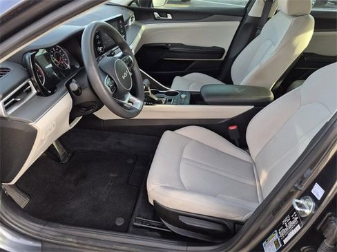 Used 2022 Kia K5 LXS image 16