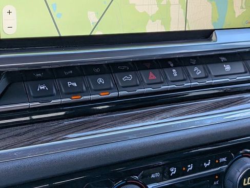 Used 2024 Chevrolet Silverado 1500 LT Trail Boss w/ LT Trail Boss Premium Package image 24