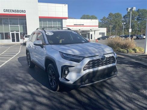 Used 2023 Toyota RAV4 Limited image 2