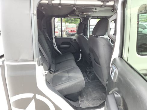 Used 2021 Jeep Gladiator Sport AWD/4WD image 24