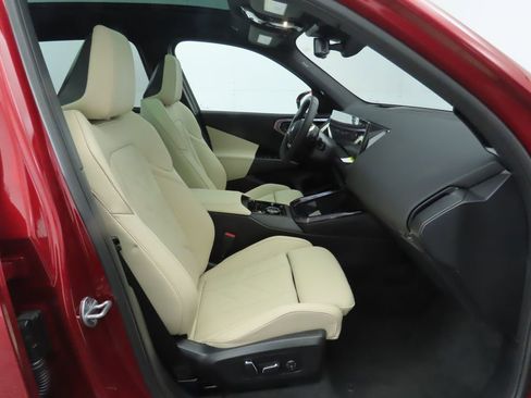 Certified 2025 BMW X3 xDrive30i w/ Premium Package image 22