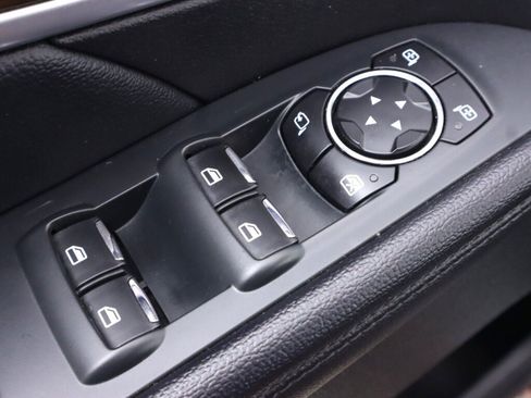 Used 2017 Ford Explorer Limited AWD/4WD image 32