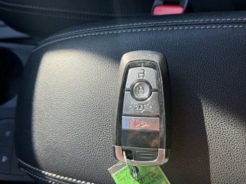 Certified 2025 Ford Escape Active image 31