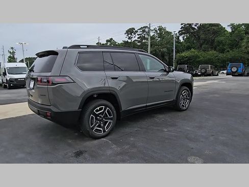 New 2026 Jeep Cherokee Laredo AWD/4WD image 34