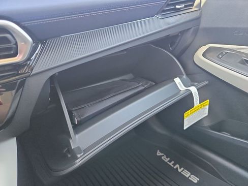 New 2026 Nissan Sentra SL FWD image 24