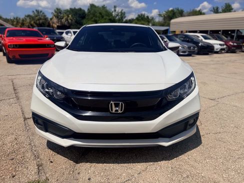 Used 2019 Honda Civic Sport image 2