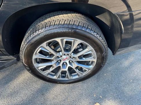 Certified 2025 GMC Yukon Denali image 42