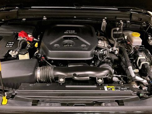 Used 2020 Jeep Wrangler Sport AWD/4WD image 10