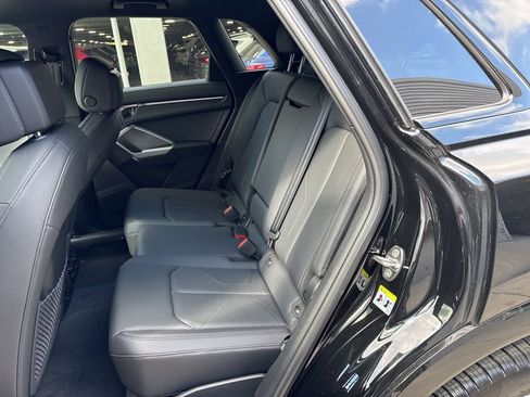 New 2025 Audi Q3 2.0T Premium image 14