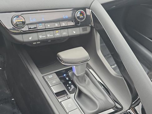 New 2026 Hyundai Elantra SEL Sport Premium FWD image 17
