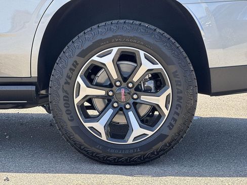 New 2026 GMC Yukon AT4 w/ AT4 Premium Package AWD/4WD image 31