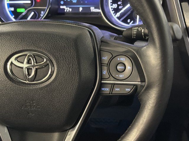 Used 2018 Toyota Camry XLE FWD image 30