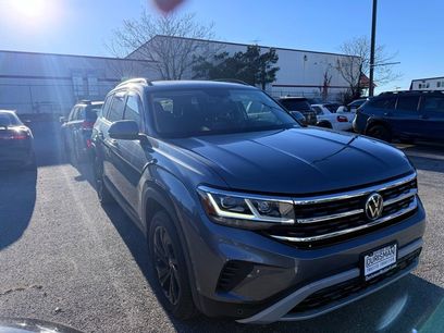 Used 2022 Volkswagen Atlas SE w/ Panoramic Sunroof Package