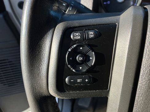 Used 2015 Ford F250 Lariat w/ Chrome Package image 17