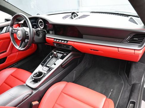 Certified 2024 Porsche 911 Carrera 4S AWD/4WD image 28