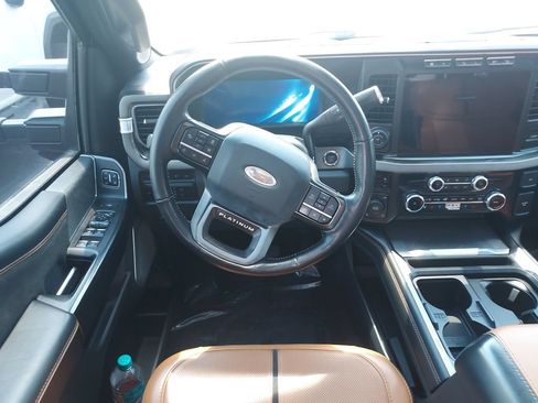 Used 2024 Ford F250 Platinum AWD/4WD image 20