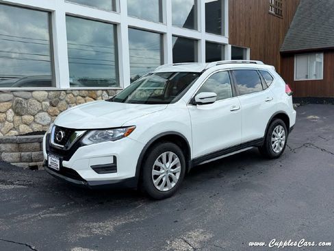 Used 2017 Nissan Rogue S w/ S Appearance Package AWD/4WD image 1