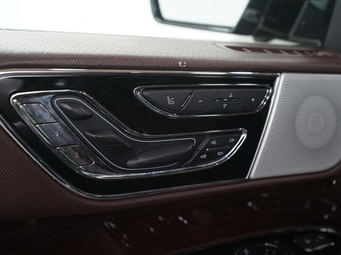 Used 2019 Lincoln Navigator Black Label AWD/4WD image 30