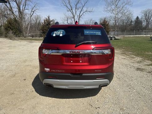 Certified 2023 GMC Acadia SLE w/ Driver Convenience Package image 8