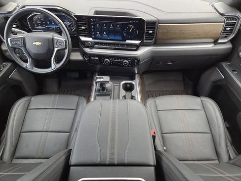 Used 2023 Chevrolet Silverado 1500 High Country w/ Technology Package AWD/4WD image 27