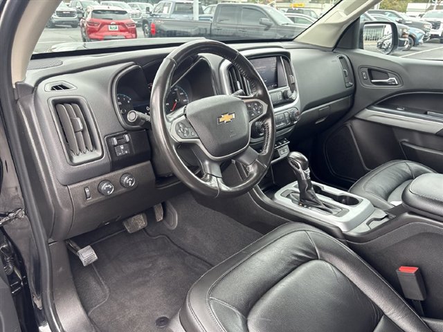 Certified 2022 Chevrolet Colorado ZR2 w/ ZR2 Midnight Special Edition AWD/4WD image 10