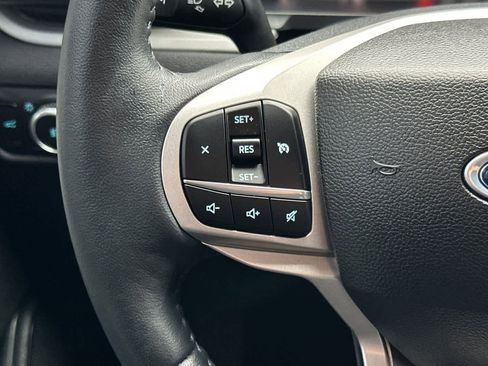 Used 2023 Ford Explorer XLT w/ Equipment Group 202A image 27