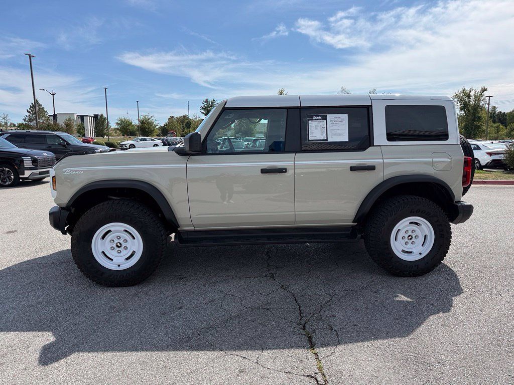Used 2026 Ford Bronco Heritage Edition AWD/4WD image 4