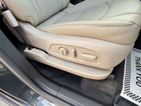 Used 2019 Buick Enclave Premium w/ Experience Buick Package FWD image 39