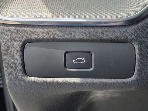 New 2026 Volvo XC60 B5 Ultra w/ Protection Package Premier AWD/4WD image 29