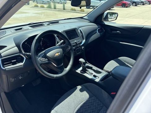 Used 2024 Chevrolet Equinox LT w/ LPO, Floor Liner Package FWD image 13