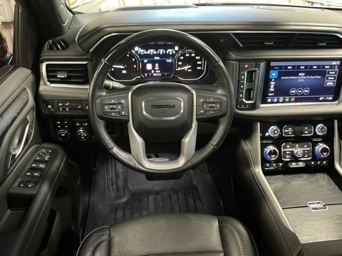 Used 2021 GMC Yukon Denali AWD/4WD image 17