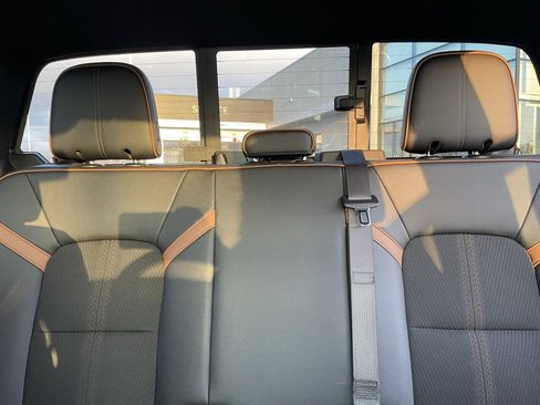 Used 2023 GMC Canyon AT4 w/ Technology Package image 22