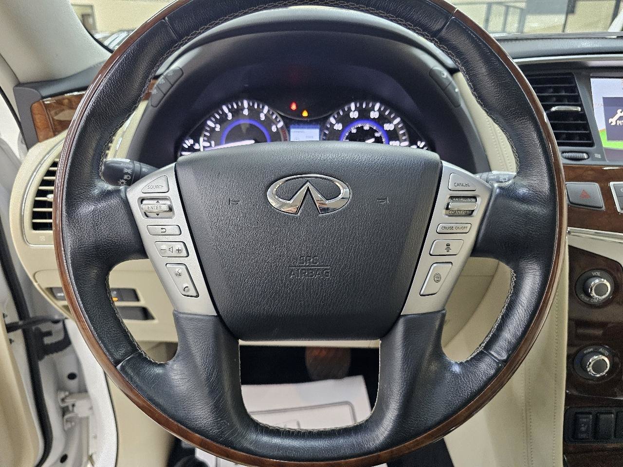 Used 2019 INFINITI QX80 Luxe w/ 22" Wheel Package AWD/4WD image 31