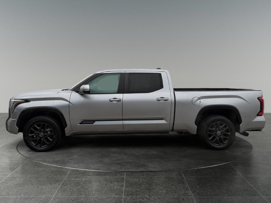 Used 2024 Toyota Tundra Platinum AWD/4WD image 5