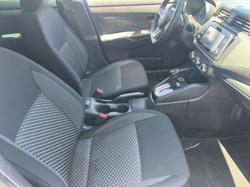 Used 2020 Nissan Versa S FWD image 19